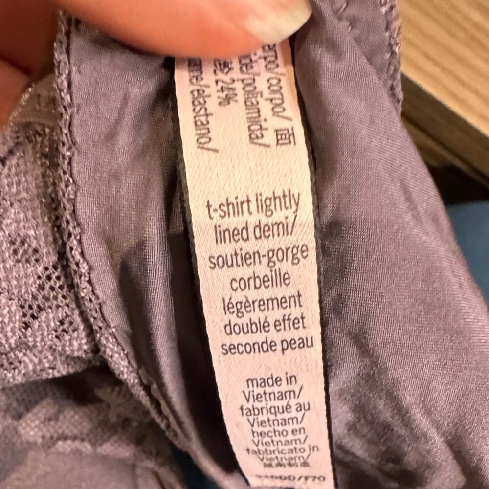 Victoria's Secret Lavender Bra with Logo Straps